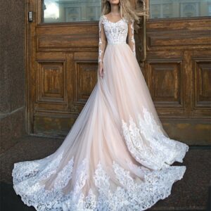 スレンダーライン　長袖ウェディングドレス　ブライダルガウン　ブライダルドレス