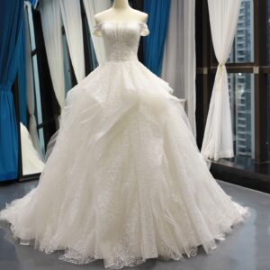 プリンセスライン 結婚式の準備に最適 花嫁 ウエディング オフショルダーレースドレス