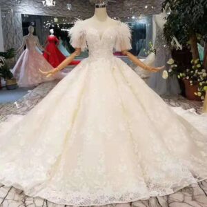プリンセスライン 低価格でハイクオリティのウエディングドレス