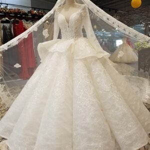 プリンセスライン プレ婚 準備に最適 格安ウェディングドレス