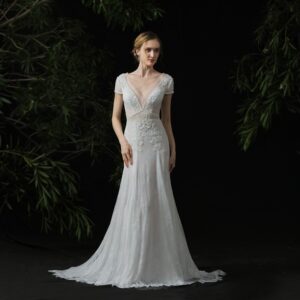 スレンダーライン　30代　40代　大人シンプル　バックレス　ウェディングドレス