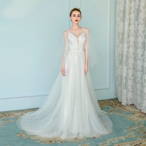 Aライン　バックレスチュールドレス　エレガントなフォトウエディング　ウェディングドレス