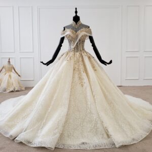 プリンセスライン　ウエディング準備がスムーズに進むブライダルドレス　ウェディングドレス