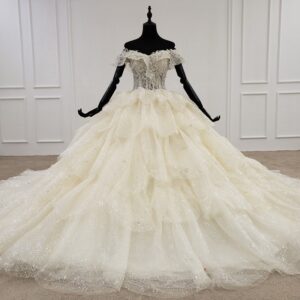 プリンセスライン　低価格でもおしゃれに仕上げる　オフショルダークリエレガントドレス　ウェディングドレス