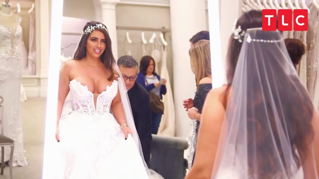 【胸元ざっくり】これぞアメリカンなセクシードレス【マイ・ドリーム・ウエディングドレス】