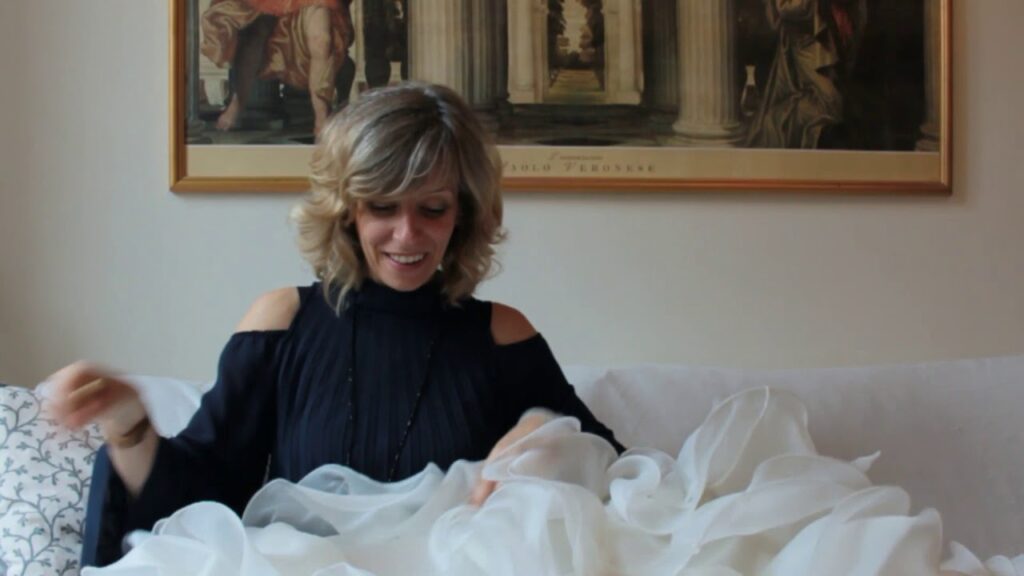 Come modificare un abito da sposa: abito sfogliatella