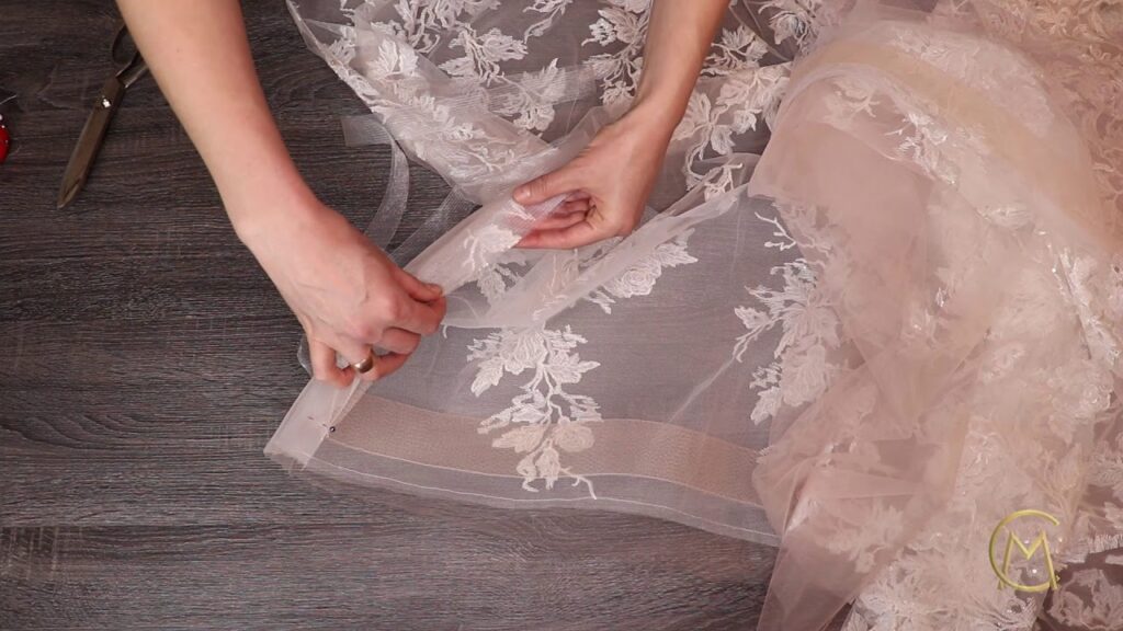 How to make a detachable train for a wedding dress/ Sewing lace long train/ how to sew a train