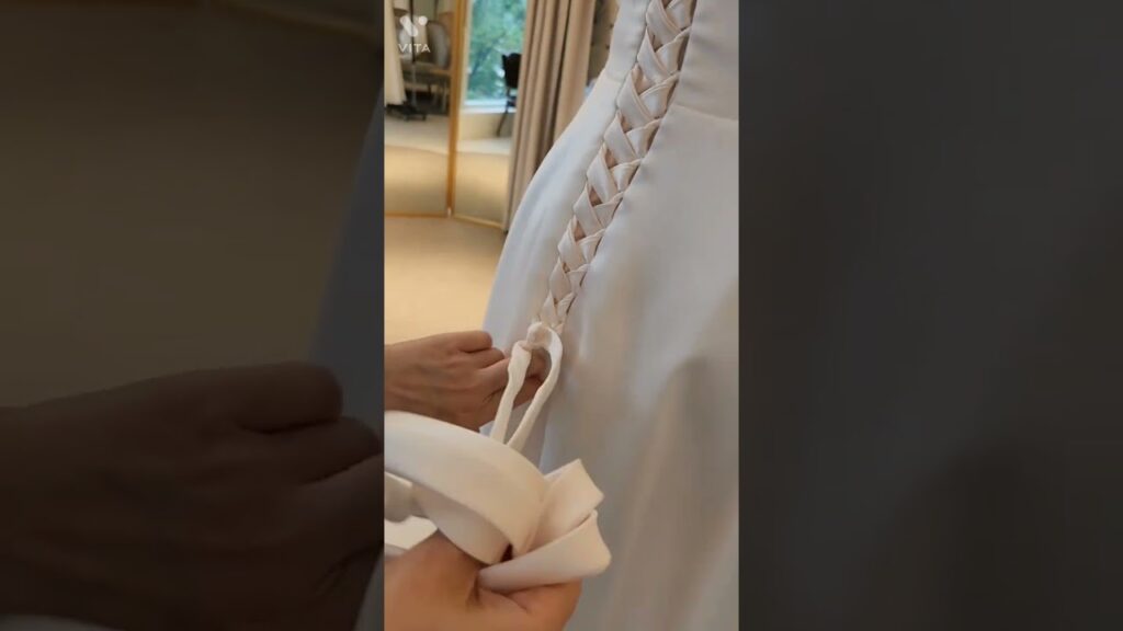 웨딩드레스 코르셋끈 착용방법