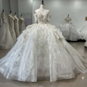 プリンセスライン 海外のお城でのウェディングを彷彿とさせる夢のドレス