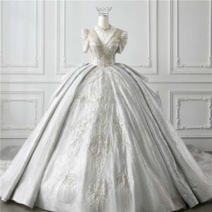 ベルライン 上品なロイヤル感漂う大人のためのエレガントドレス