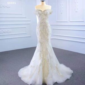 マーメイドライン 結婚式準備で探したい 運命のマーメイドウェディングドレス