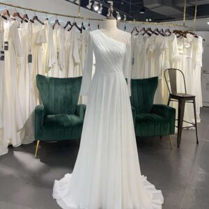 スレンダーライン 結婚式準備中の花嫁様へ 頑張りすぎないエフォートレスな美しさ