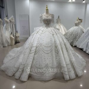 プリンセスライン 見た目はボリューミーでも動きやすい軽量設計