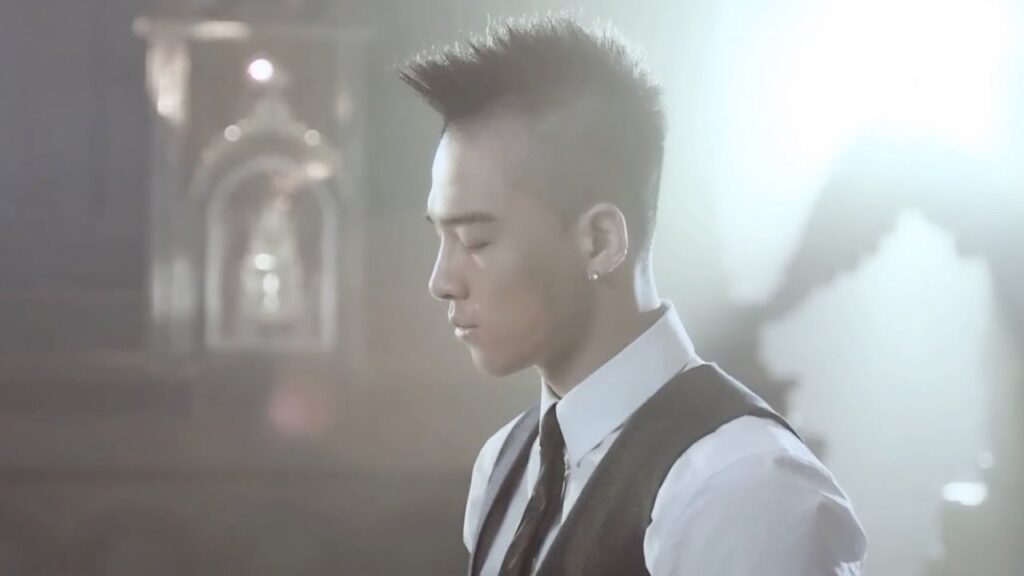 TAEYANG - WEDDING DRESS M/V